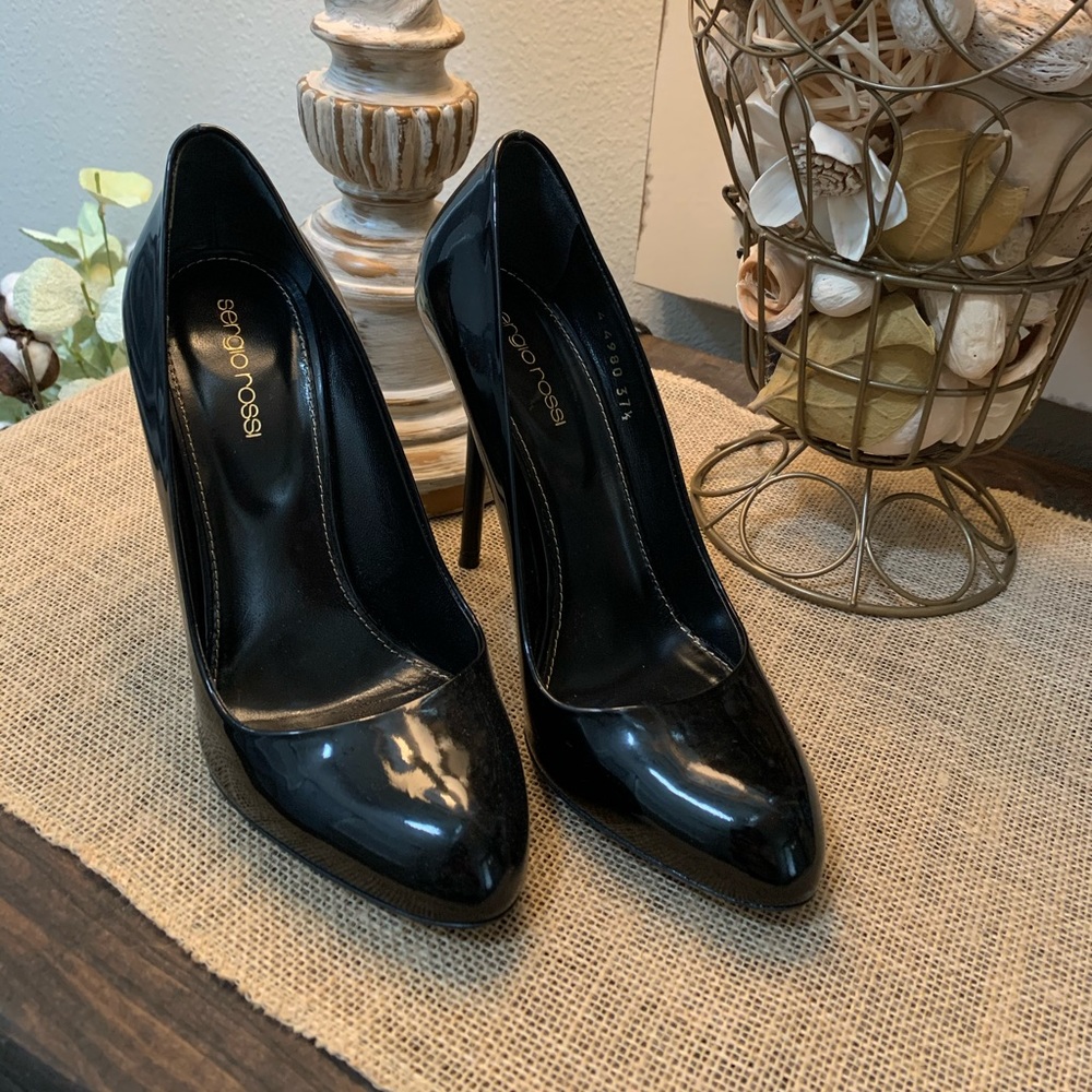 Authentic Sergio Rossi Black Patent Pumps